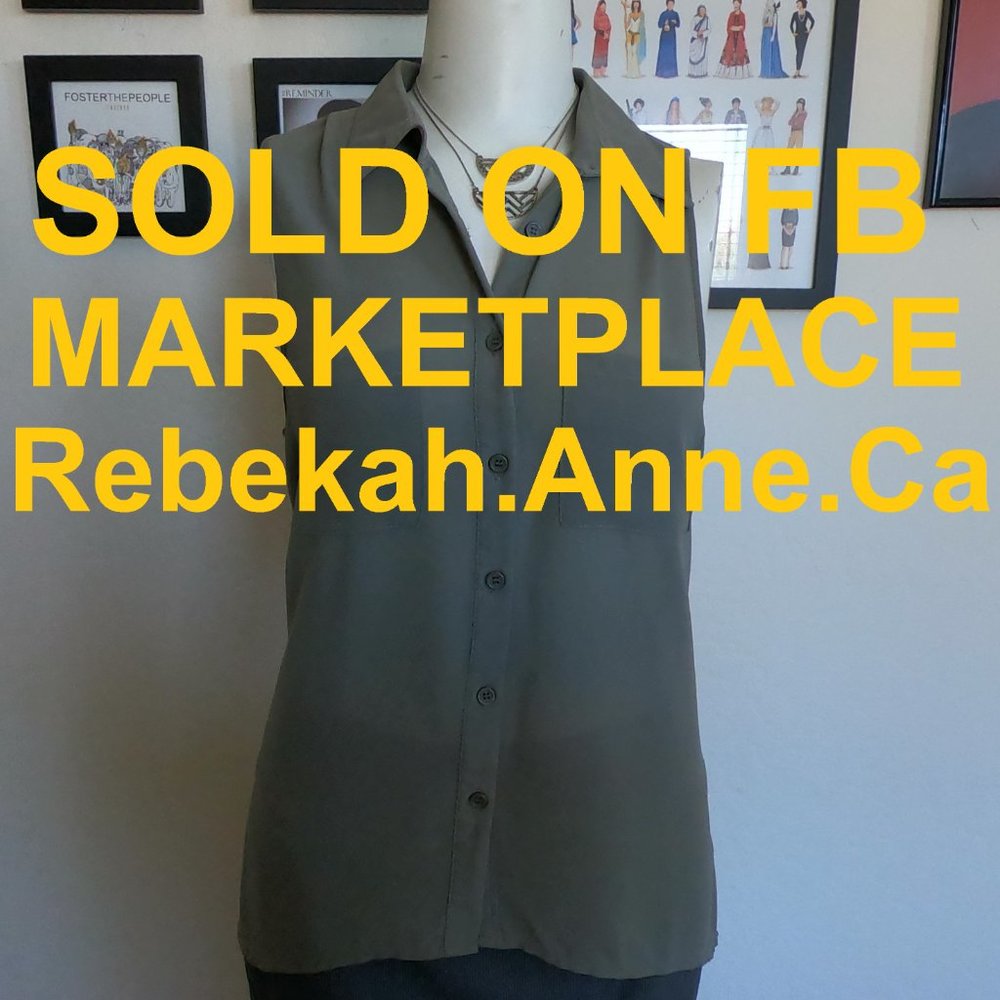 3/$10 Sleeveless Button up High-Low Stud Trim M